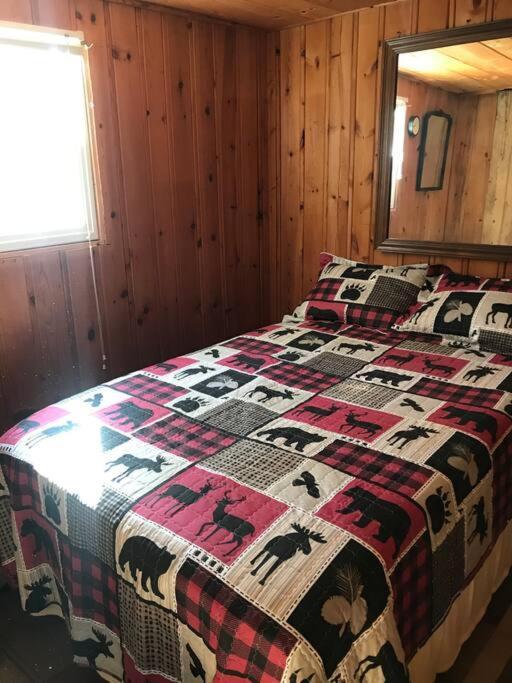 Royce'S Outpost Rustic Cabin Nearby Trails Mio Exteriör bild