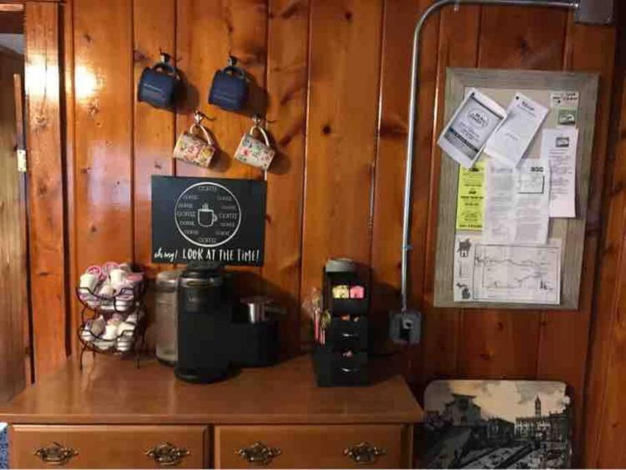 Royce'S Outpost Rustic Cabin Nearby Trails Mio Exteriör bild